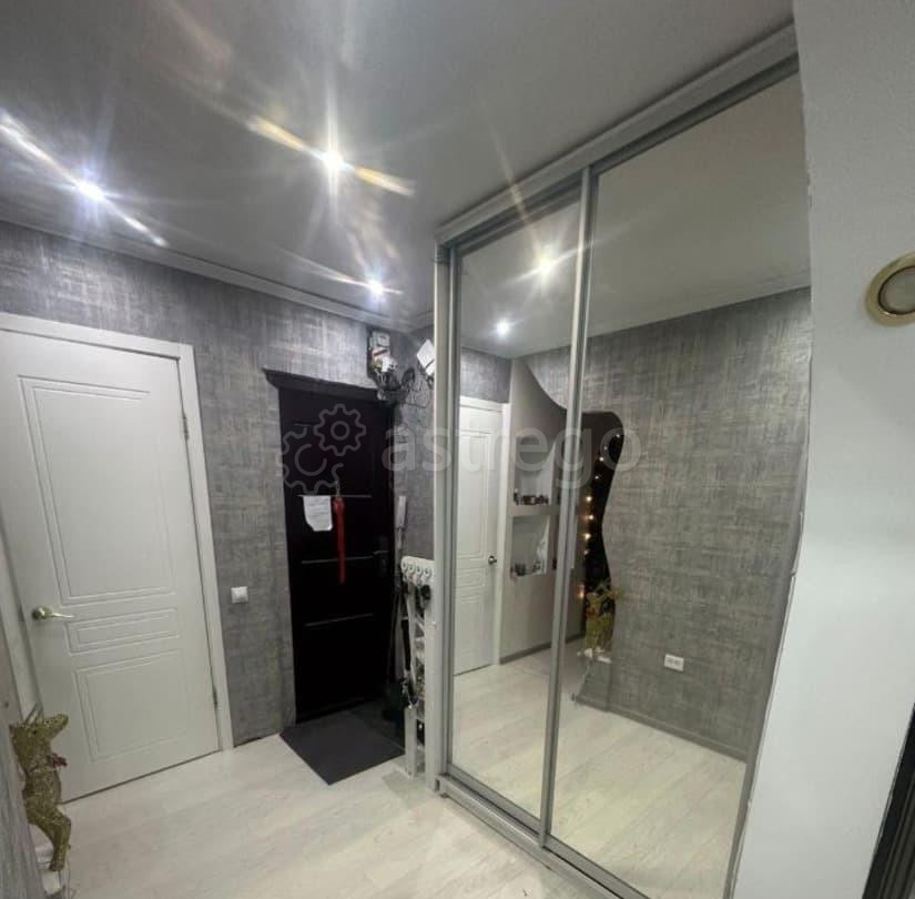 4-комн. квартира, 60 м2, 5/5 эт. Ачинск - изображение 1