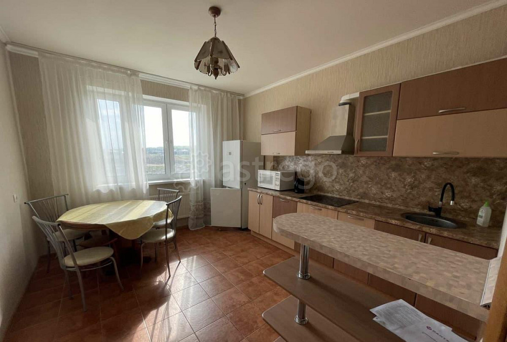 2-комн. квартира, 72 м2, 3/10 эт. Старый Оскол - изображение 2