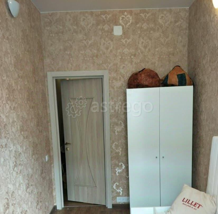 Комната, 38 м2, 3/4 эт. Санкт-Петербург - изображение 2