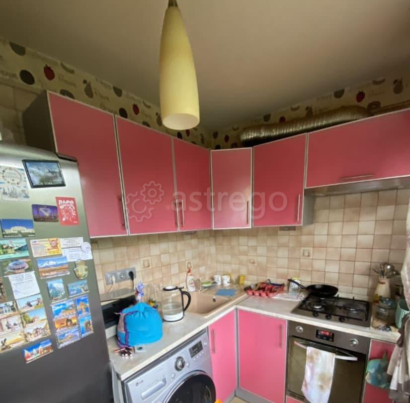 Комната, 61 м2, 5/5 эт. Москва - изображение 2