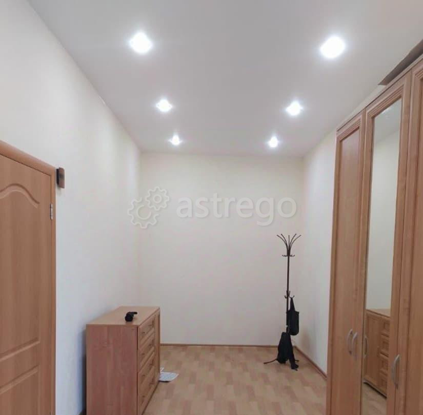 Комната, 20 м2, 4/4 эт. Санкт-Петербург - изображение 1