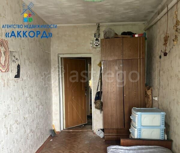 Комната, 13 м2, 2/2 эт. Барнаул - изображение 2