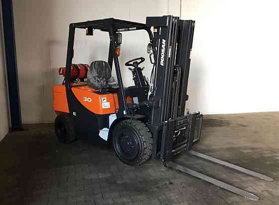 Вилочный погрузчик бензиновый Doosan G30G DOOSAN Кемерово