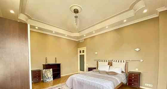 4-комн. квартира, 200 м2, 9/12 эт. Москва