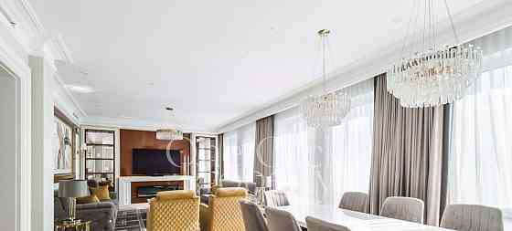 6-комн. квартира, 439.5 м2, 3/5 эт. Москва