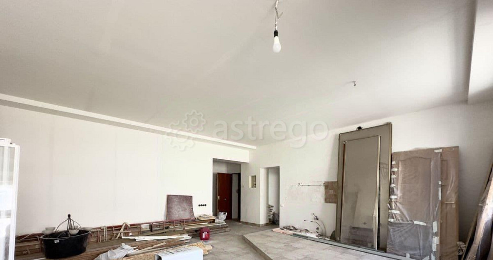 4-комн. квартира, 130 м2, 2/5 эт. Санкт-Петербург - изображение 2