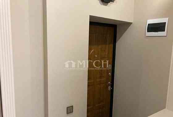1-комн. квартира, 42 м2, 1/5 эт. Москва